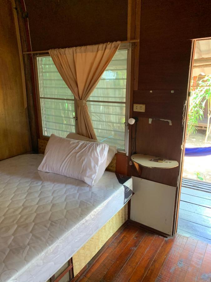 Montra Long Beach Bungalows Ko Lanta 外观 照片